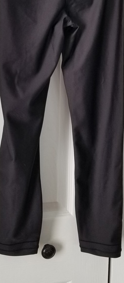 Under armour black leggings - Picture 2 of 5